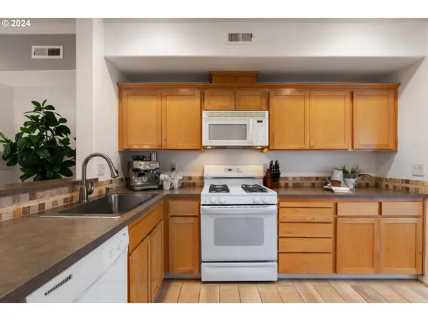 10121 NW JACK LN #86, Portland, OR 97229