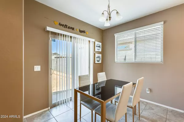 10346 W KINGMAN Street, Tolleson, AZ 85353