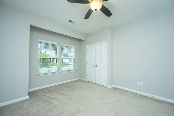 424 Stonefield Cir, Moncks Corner, SC 29461