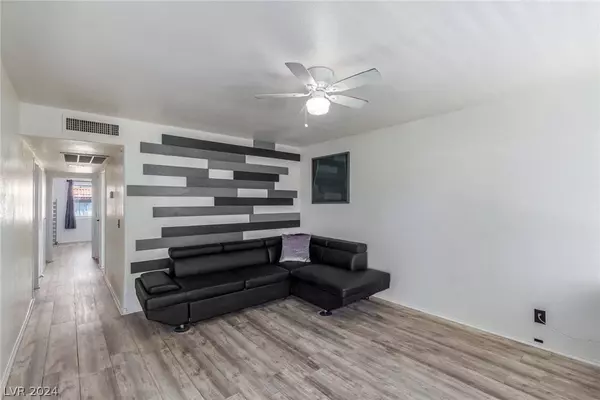 230 Brookside Lane #D, Las Vegas, NV 89107