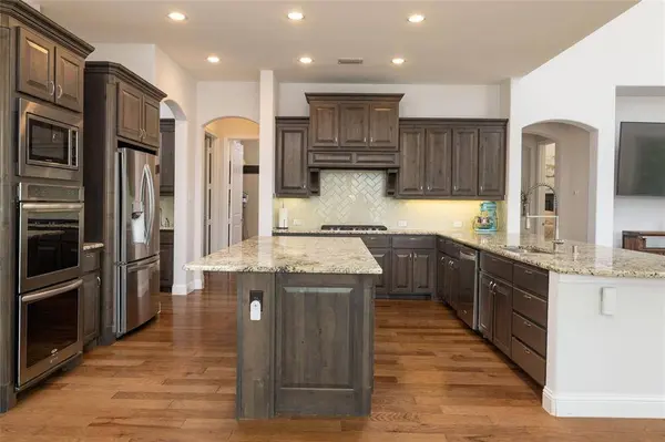 404 Monarch Hill Road, Keller, TX 76248