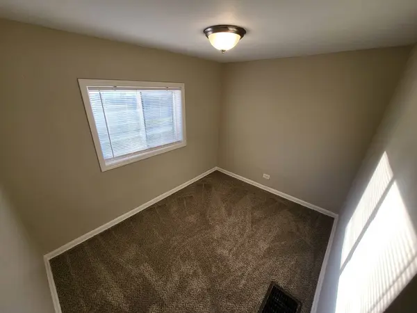 1423 Seymour Avenue, North Chicago, IL 60064