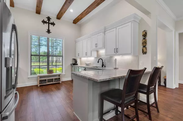 637 Scruggs Rd, Sumrall, MS 39482