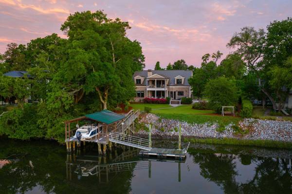 680 Ellis Oak Ave, Charleston, SC 29412