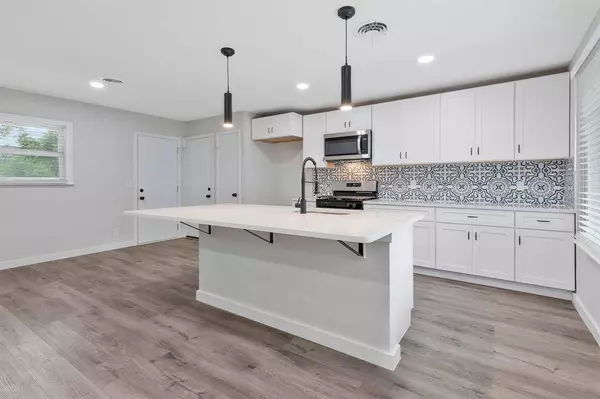 5612 Ammons Street, Haltom City, TX 76117