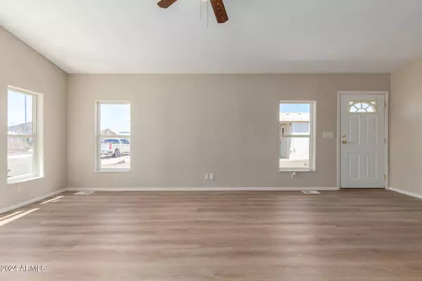 864 W MOON SHADOW Drive, Casa Grande, AZ 85122