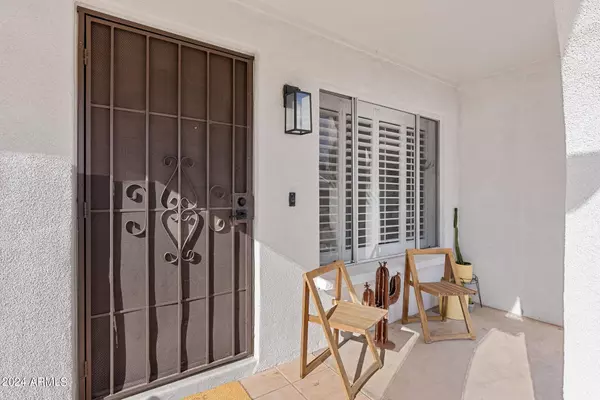 9400 E KALIL Drive, Scottsdale, AZ 85260