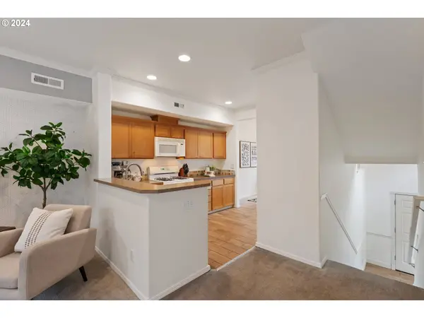 10121 NW JACK LN #86, Portland, OR 97229