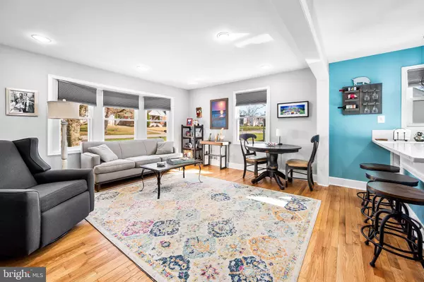 3231 SUMMIT AVE, Parkville, MD 21234