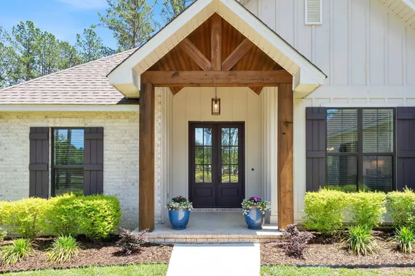 637 Scruggs Rd, Sumrall, MS 39482