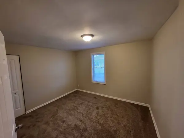 1423 Seymour Avenue, North Chicago, IL 60064