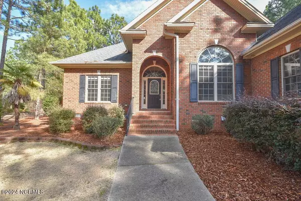 255 Longleaf Drive, West End, NC 27376