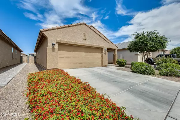 10346 W KINGMAN Street, Tolleson, AZ 85353