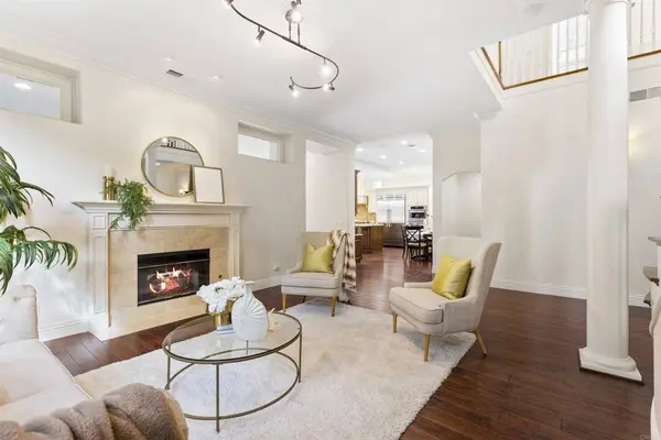 10949 Spicewood CT, San Diego, CA 92130