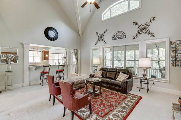 2182 Nillville DR, Buford, GA 30519