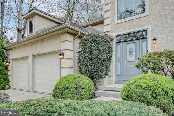 22 LEXINGTON CT, Mount Laurel, NJ 08054