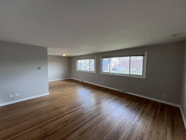 16924 Old Elm Drive, Country Club Hills, IL 60478