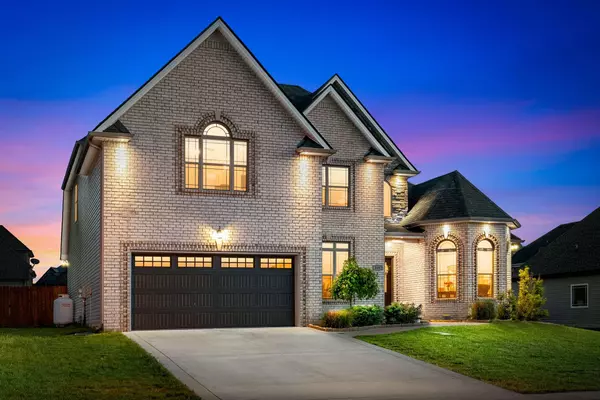 308 Piedmont Pl, Clarksville, TN 37043