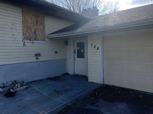 724 Bradley Avenue, Matteson, IL 60443