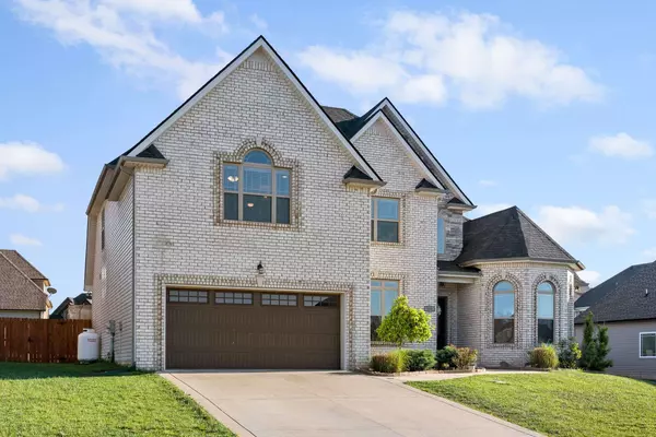 308 Piedmont Pl, Clarksville, TN 37043