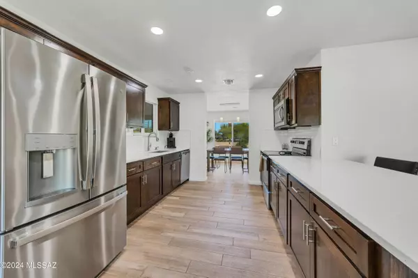 7467 N Paseo Ronceval, Tucson, AZ 85704