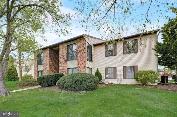 114-B BIRCHFIELD CT, Mount Laurel, NJ 08054