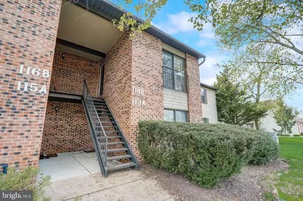 114-B BIRCHFIELD CT, Mount Laurel, NJ 08054