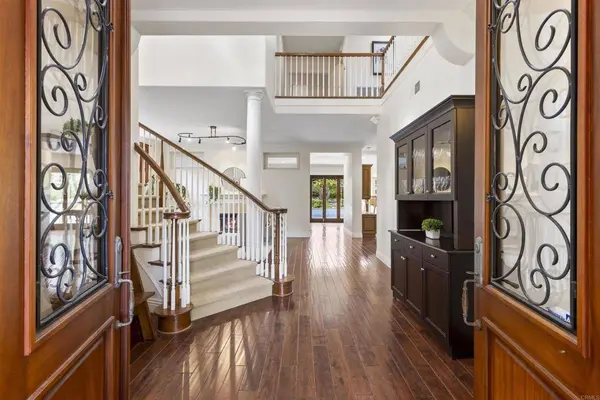 10949 Spicewood CT, San Diego, CA 92130