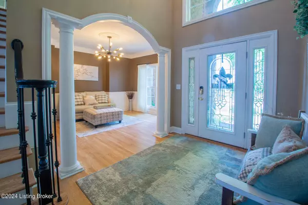 13423 Shady Creek Cir, Louisville, KY 40299