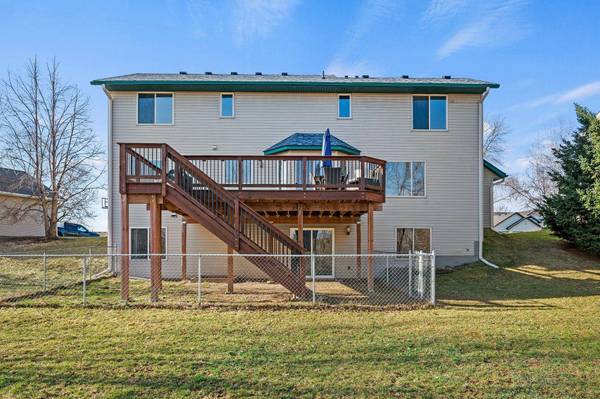 413 Durango DR, Roberts, WI 54023