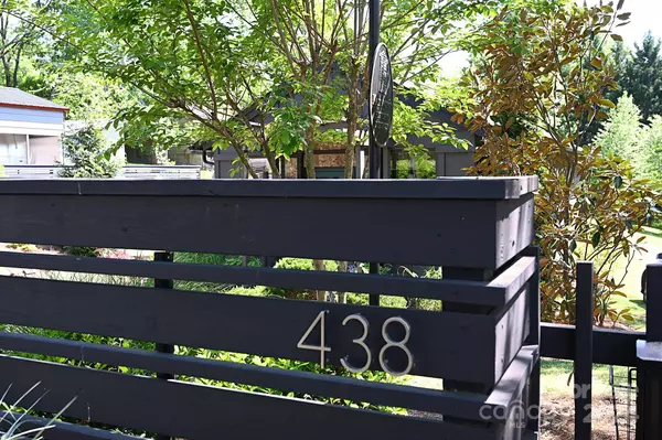 438 3rd AVE SE, Hickory, NC 28602