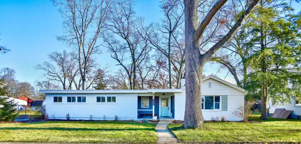 2233 Mills Avenue, North Muskegon, MI 49445
