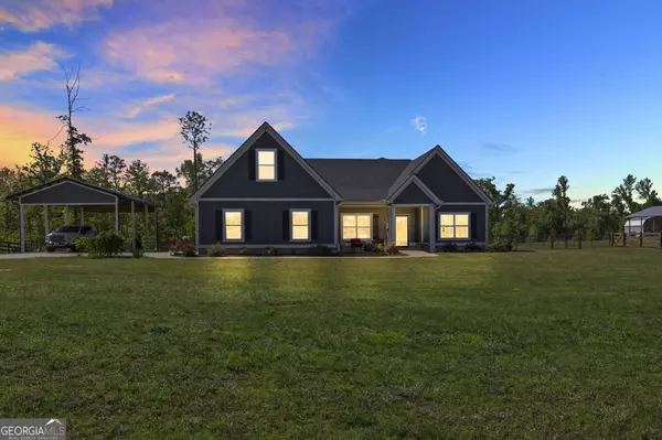 100 Red Fox TRL, Newnan, GA 30263