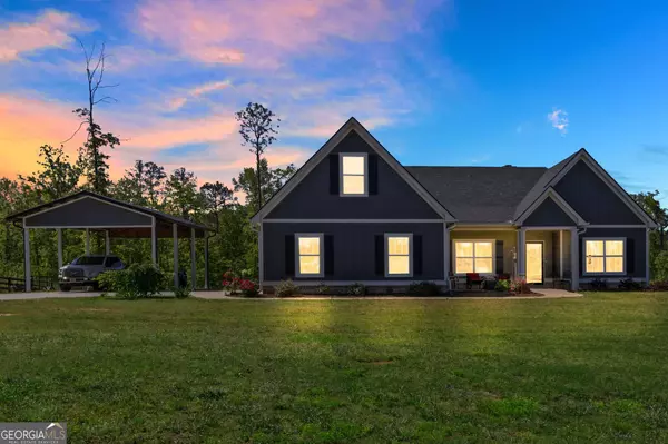 100 Red Fox TRL, Newnan, GA 30263