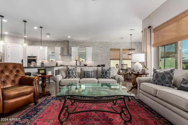 1511 E LYNX Way, Gilbert, AZ 85298