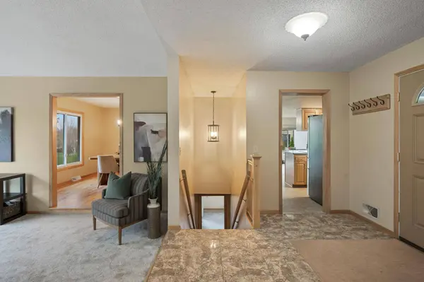 3040 Jewel LN N, Plymouth, MN 55447