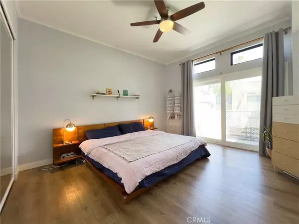 17721 Sergio CIR #201, Huntington Beach, CA 92647