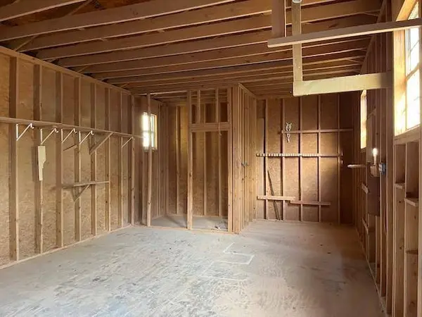 2717 UPPERLINE ST, New Orleans, LA 70115