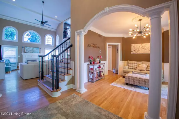 13423 Shady Creek Cir, Louisville, KY 40299