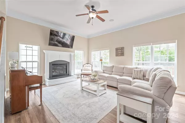 1335 Piper CT, Concord, NC 28025