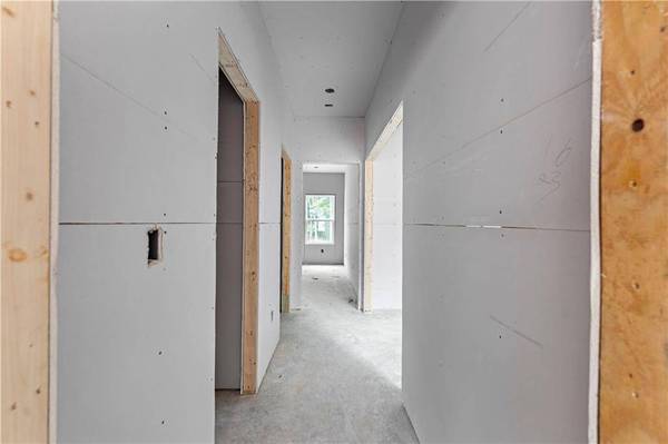 65 Water Oak TRL, Covington, GA 30014