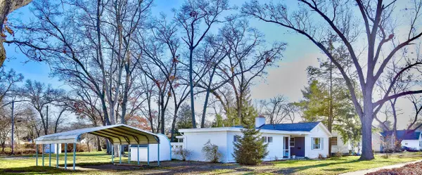 2233 Mills Avenue, North Muskegon, MI 49445