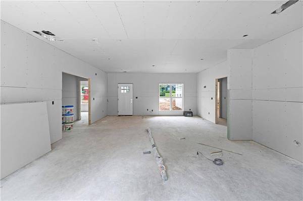 65 Water Oak TRL, Covington, GA 30014