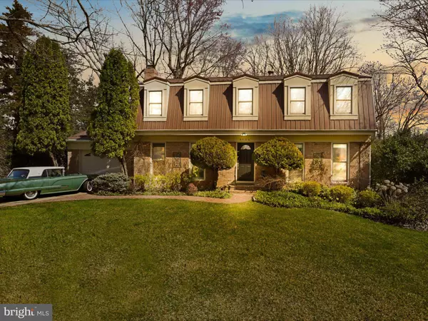 8706 SIDE SADDLE RD, Springfield, VA 22152