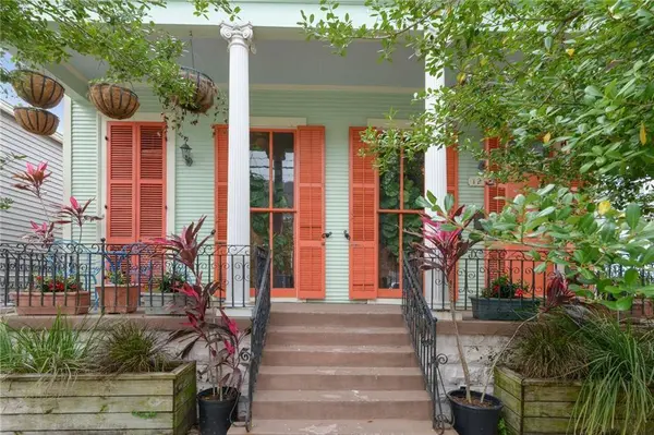 1212 MANDEVILLE ST, New Orleans, LA 70117