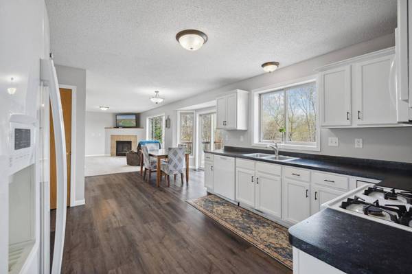 413 Durango DR, Roberts, WI 54023