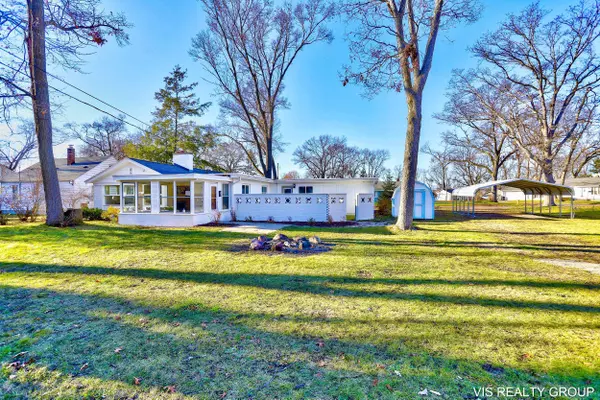 2233 Mills Avenue, North Muskegon, MI 49445