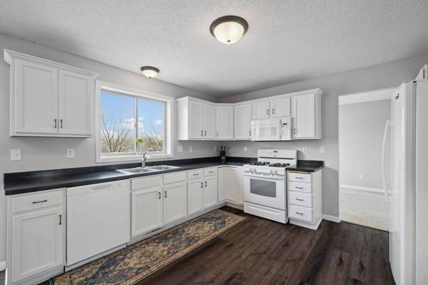 413 Durango DR, Roberts, WI 54023