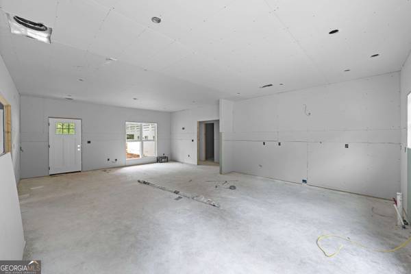 65 Water Oak TRL, Covington, GA 30014