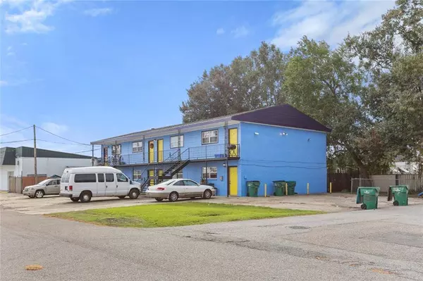 864 CARMADELLE ST, Marrero, LA 70072